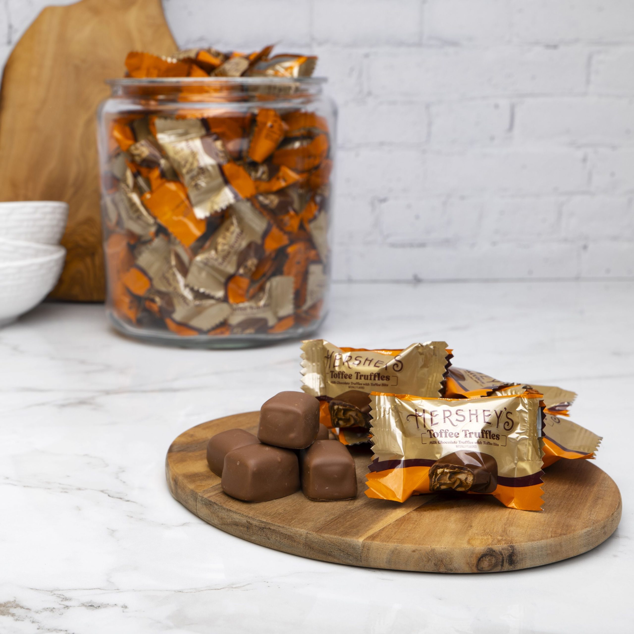HERSHEY’S Toffee Truffles Candy Bulk Box, 5 lb - THE HERSHEY COMPANY
